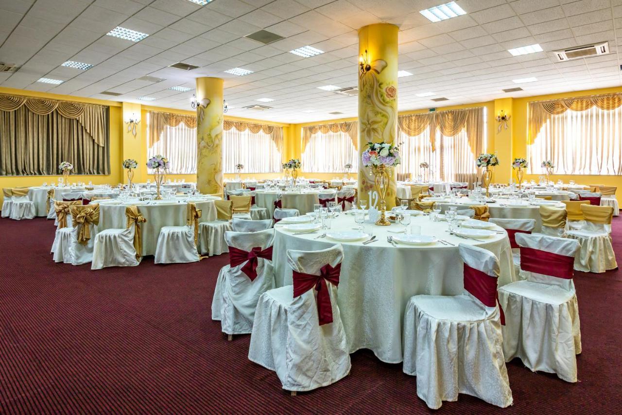 Motel Dasiana ทาร์กู จิอู ภายนอก รูปภาพ