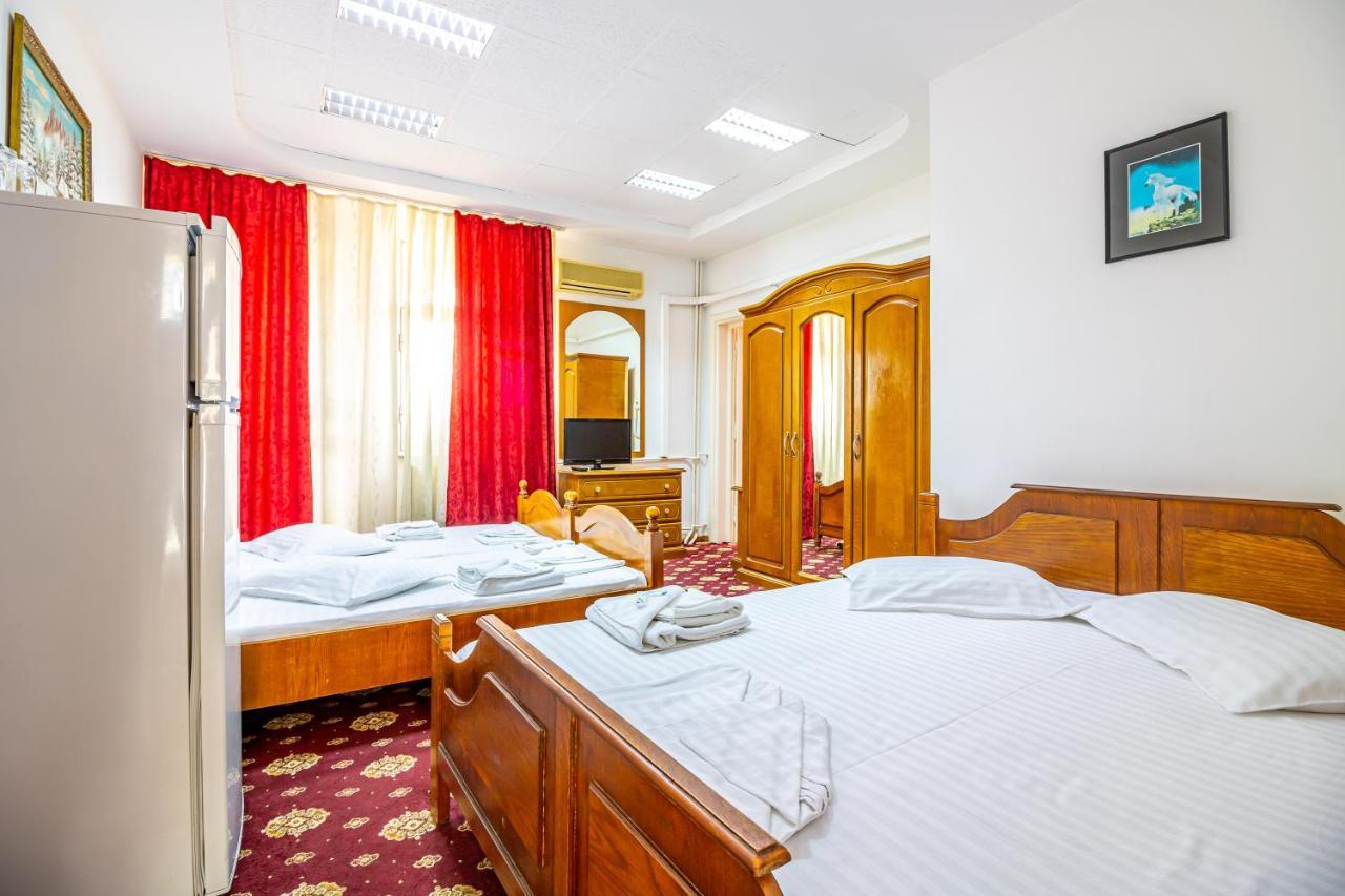 Motel Dasiana ทาร์กู จิอู ภายนอก รูปภาพ